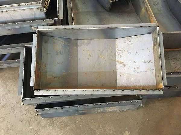 拉線盤(pán)模具詳細(xì)說(shuō)明