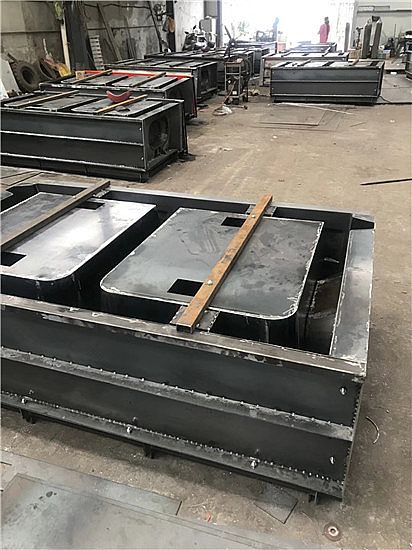 階梯式生態(tài)護坡模具技術說明