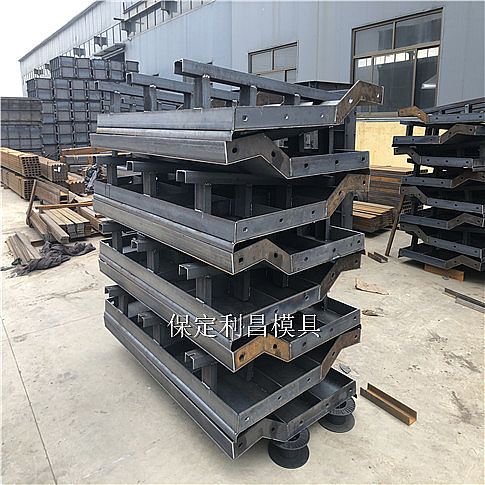 防撞護(hù)欄模板