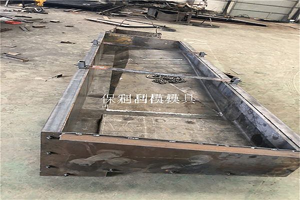 防撞護(hù)欄過渡段模具