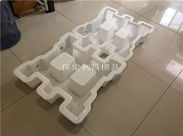 鉸鏈式護坡模具