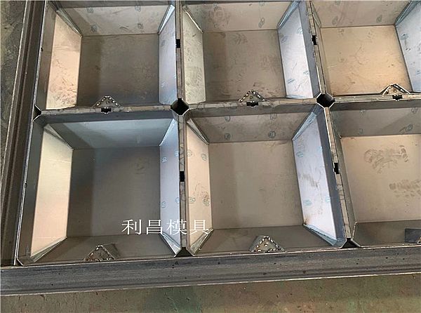 海底軟體排模具