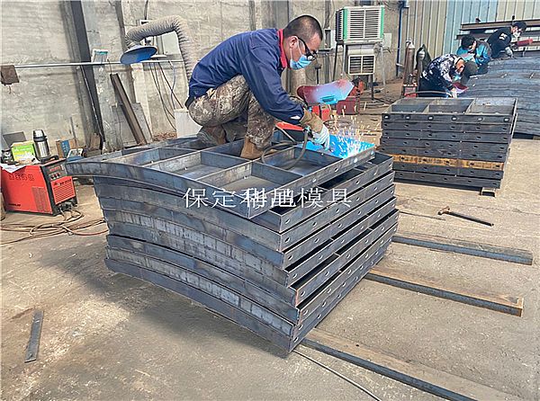 風(fēng)機基礎(chǔ)模板