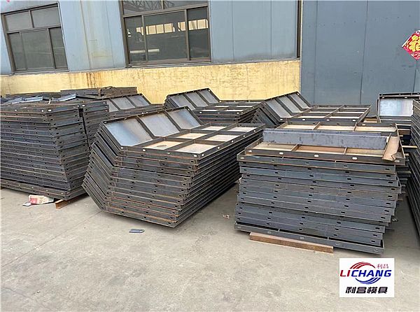 公路防撞墻模板?你都了解哪些內(nèi)容？