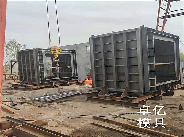 綜合管廊模具_(dá)簡(jiǎn)介