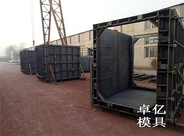 綜合管廊模具_(dá)簡(jiǎn)介