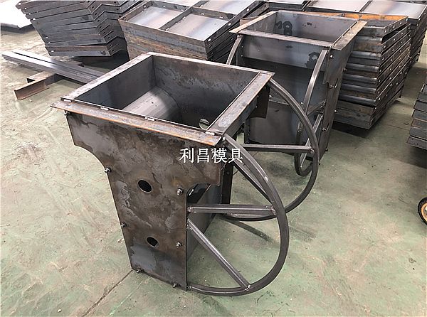 裝配式圍擋基礎(chǔ)模具_(dá)簡介